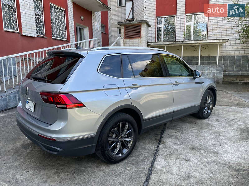 Позашляховик / Кросовер Volkswagen Tiguan 2023 в Нетішині