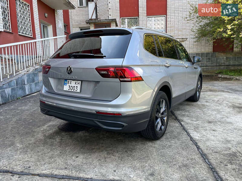 Позашляховик / Кросовер Volkswagen Tiguan 2023 в Нетішині