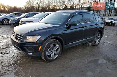 Позашляховик / Кросовер Volkswagen Tiguan 2021 в 