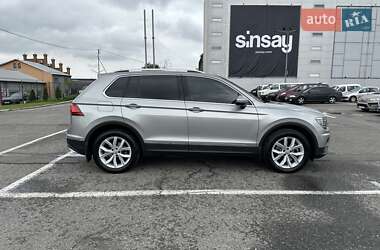 Позашляховик / Кросовер Volkswagen Tiguan 2019 в 