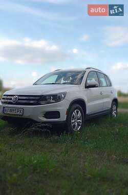 Позашляховик / Кросовер Volkswagen Tiguan 2016 в Києві