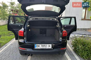 Внедорожник / Кроссовер Volkswagen Tiguan 2016 в 