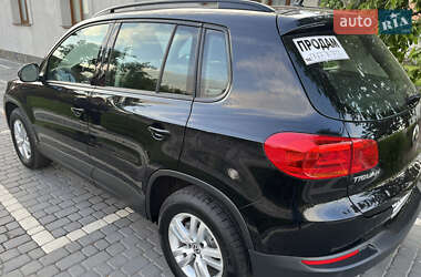 Внедорожник / Кроссовер Volkswagen Tiguan 2016 в 