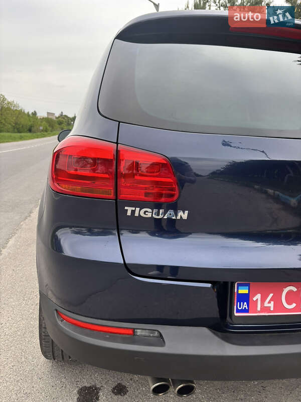 Внедорожник / Кроссовер Volkswagen Tiguan 2015 в Золочеве