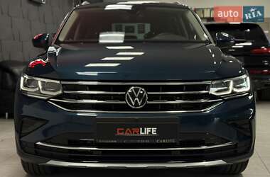 Позашляховик / Кросовер Volkswagen Tiguan 2021 в 