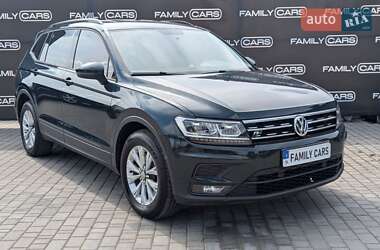 Позашляховик / Кросовер Volkswagen Tiguan 2017 в 