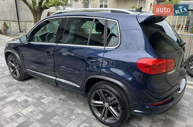 Позашляховик / Кросовер Volkswagen Tiguan 2016 в 
