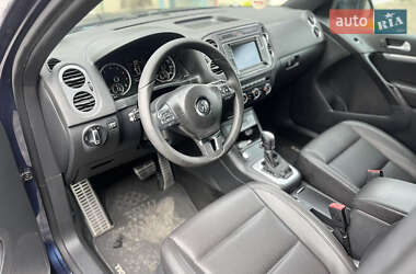 Позашляховик / Кросовер Volkswagen Tiguan 2016 в 