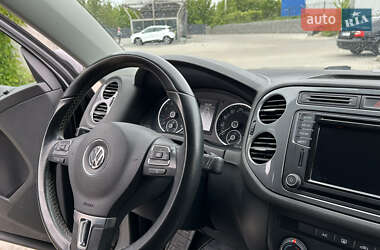 Внедорожник / Кроссовер Volkswagen Tiguan 2018 в 