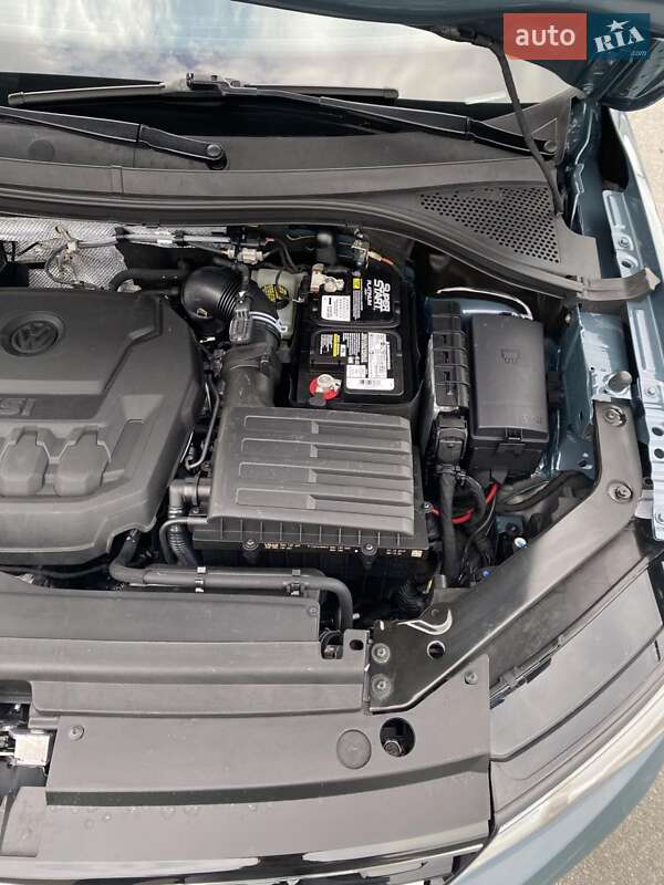 Внедорожник / Кроссовер Volkswagen Tiguan 2020 в Киеве