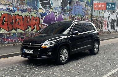 Внедорожник / Кроссовер Volkswagen Tiguan 2013 в Одессе