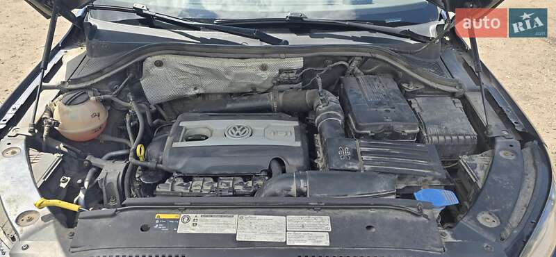 Внедорожник / Кроссовер Volkswagen Tiguan 2015 в Киеве