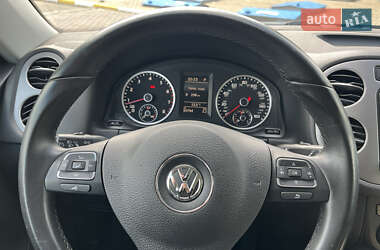 Внедорожник / Кроссовер Volkswagen Tiguan 2016 в 