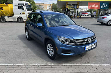 Внедорожник / Кроссовер Volkswagen Tiguan 2016 в 
