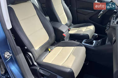 Внедорожник / Кроссовер Volkswagen Tiguan 2016 в 