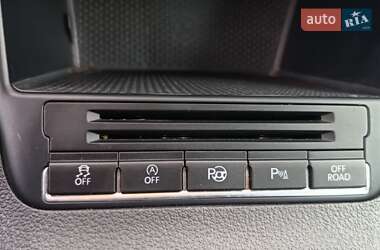 Позашляховик / Кросовер Volkswagen Tiguan 2013 в 