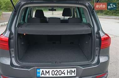 Позашляховик / Кросовер Volkswagen Tiguan 2013 в 