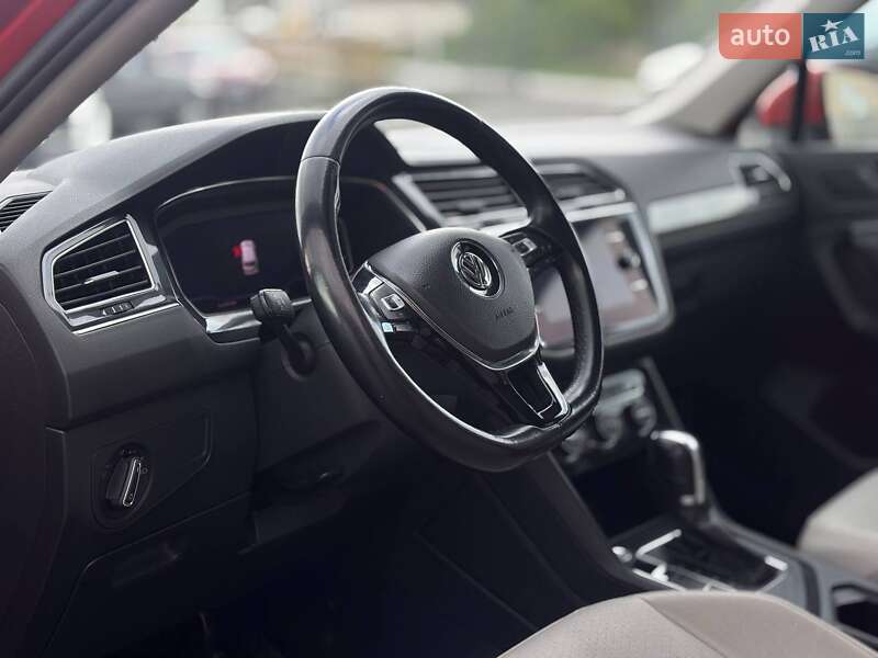 Внедорожник / Кроссовер Volkswagen Tiguan 2019 в Харькове
