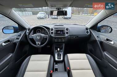 Внедорожник / Кроссовер Volkswagen Tiguan 2017 в Луцке