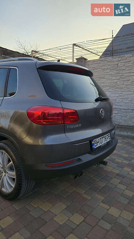 Внедорожник / Кроссовер Volkswagen Tiguan 2012 в Одессе фото 9 Внедорожник / Кроссовер Volkswagen Tiguan 2012 в Одессе