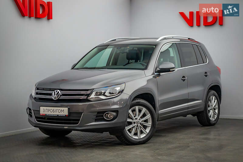 Позашляховик / Кросовер Volkswagen Tiguan 2016 в Києві