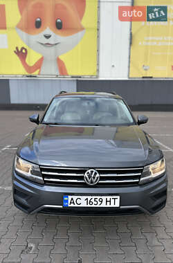 Позашляховик / Кросовер Volkswagen Tiguan 2018 в 