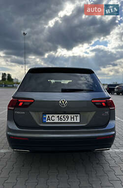 Позашляховик / Кросовер Volkswagen Tiguan 2018 в 