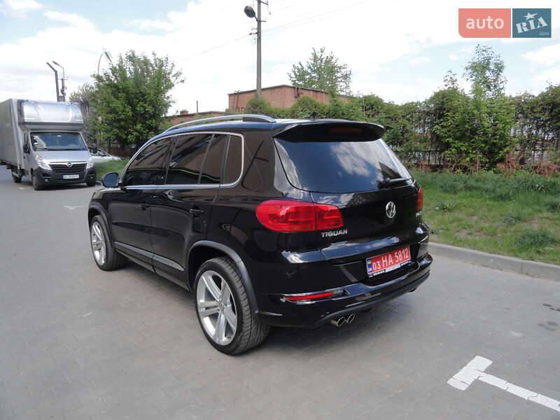 Внедорожник / Кроссовер Volkswagen Tiguan 2015 в Луцке