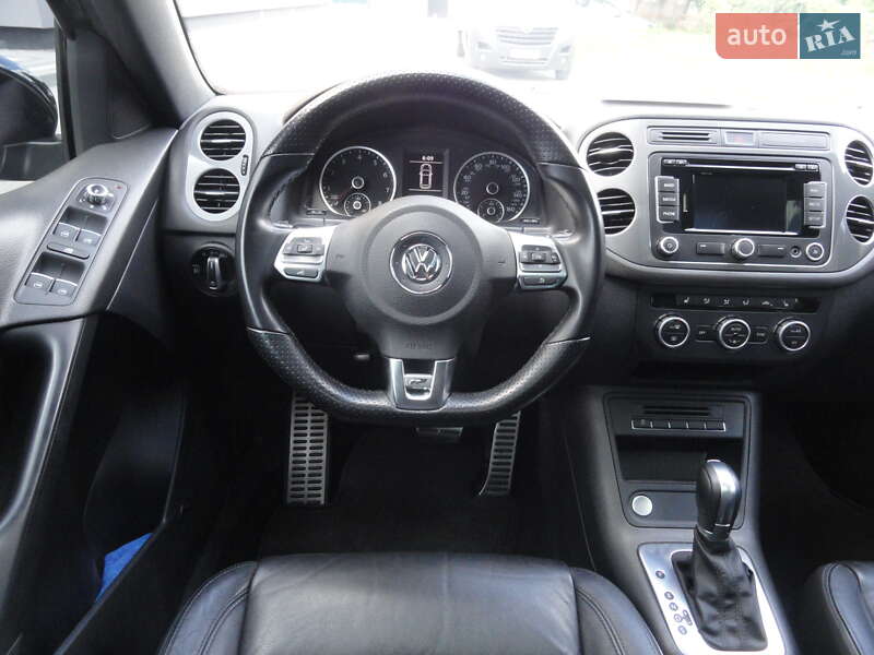Внедорожник / Кроссовер Volkswagen Tiguan 2015 в Луцке