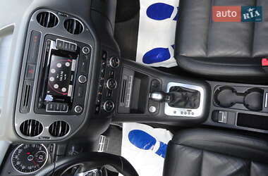 Внедорожник / Кроссовер Volkswagen Tiguan 2015 в 