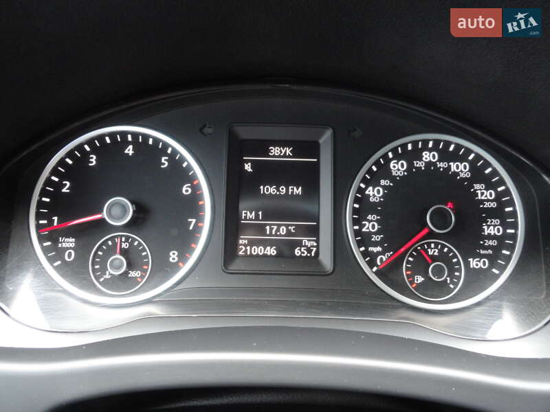 Внедорожник / Кроссовер Volkswagen Tiguan 2015 в Луцке