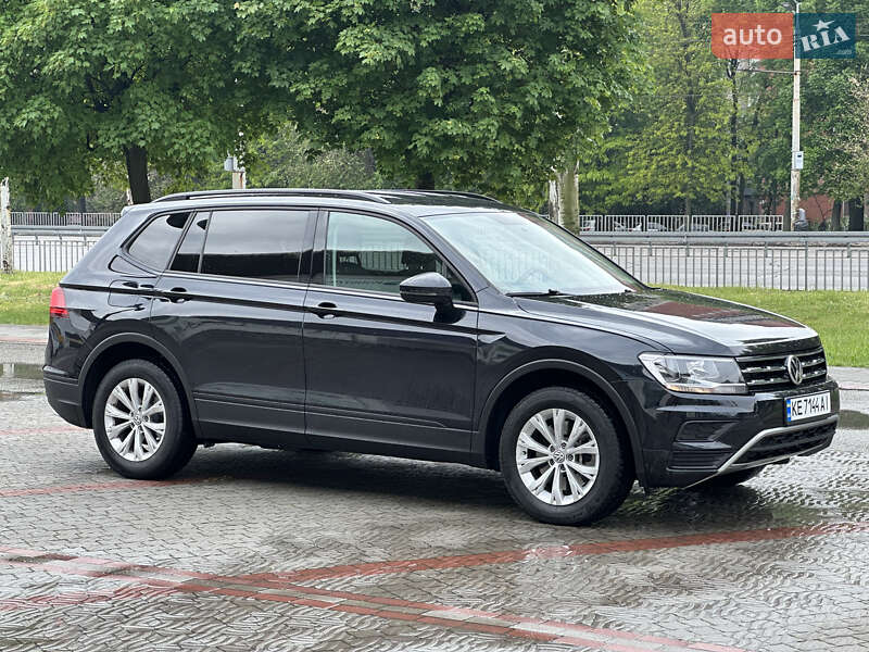 Внедорожник / Кроссовер Volkswagen Tiguan 2018 в Днепре