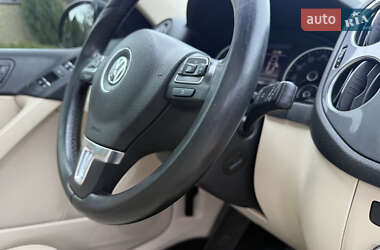Позашляховик / Кросовер Volkswagen Tiguan 2014 в 
