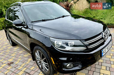 Позашляховик / Кросовер Volkswagen Tiguan 2014 в 