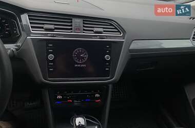 Внедорожник / Кроссовер Volkswagen Tiguan 2022 в 