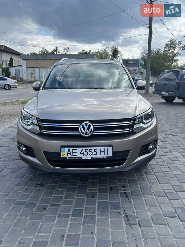 Внедорожник / Кроссовер Volkswagen Tiguan 2014 в Днепре