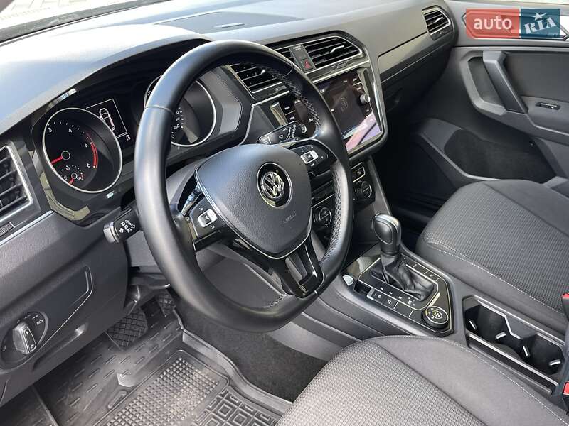 Внедорожник / Кроссовер Volkswagen Tiguan 2019 в Киеве