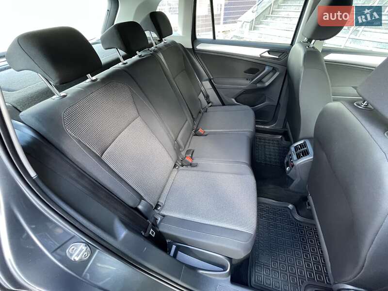 Внедорожник / Кроссовер Volkswagen Tiguan 2019 в Киеве