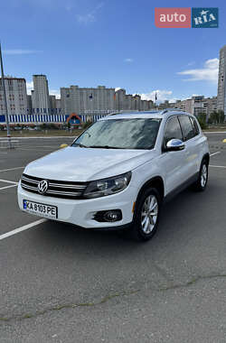 Внедорожник / Кроссовер Volkswagen Tiguan 2016 в 