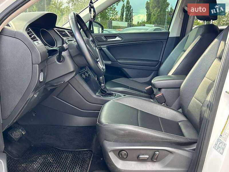 Внедорожник / Кроссовер Volkswagen Tiguan 2018 в Одессе