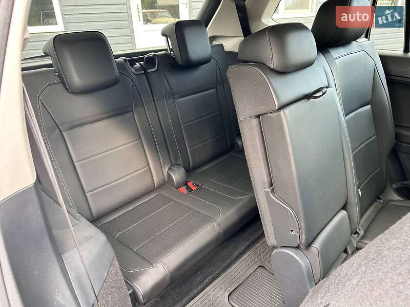 Внедорожник / Кроссовер Volkswagen Tiguan 2018 в Одессе