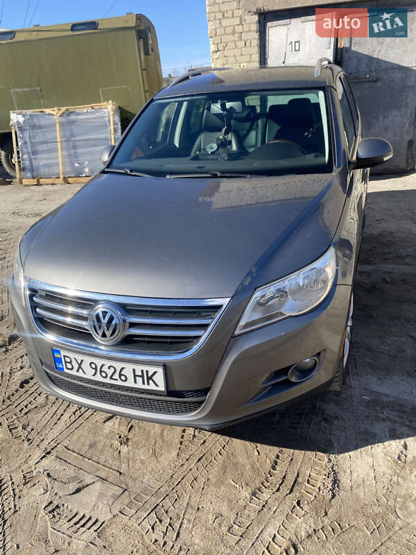 Позашляховик / Кросовер Volkswagen Tiguan 2010 в Ярмолинцях