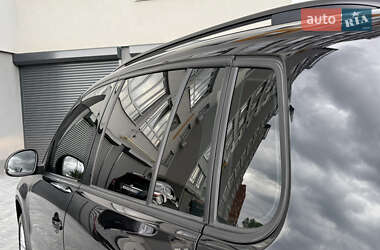 Позашляховик / Кросовер Volkswagen Tiguan 2012 в 