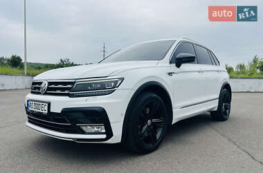 Позашляховик / Кросовер Volkswagen Tiguan 2016 в Мукачевому