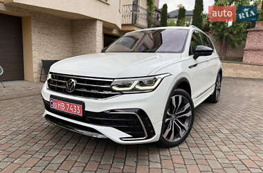 Внедорожник / Кроссовер Volkswagen Tiguan 2021 в Черновцах