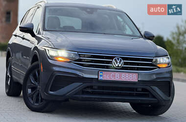 Позашляховик / Кросовер Volkswagen Tiguan 2022 в 