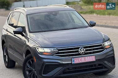 Позашляховик / Кросовер Volkswagen Tiguan 2022 в 