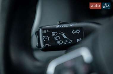 Позашляховик / Кросовер Volkswagen Tiguan 2010 в 