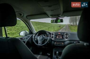 Позашляховик / Кросовер Volkswagen Tiguan 2010 в 