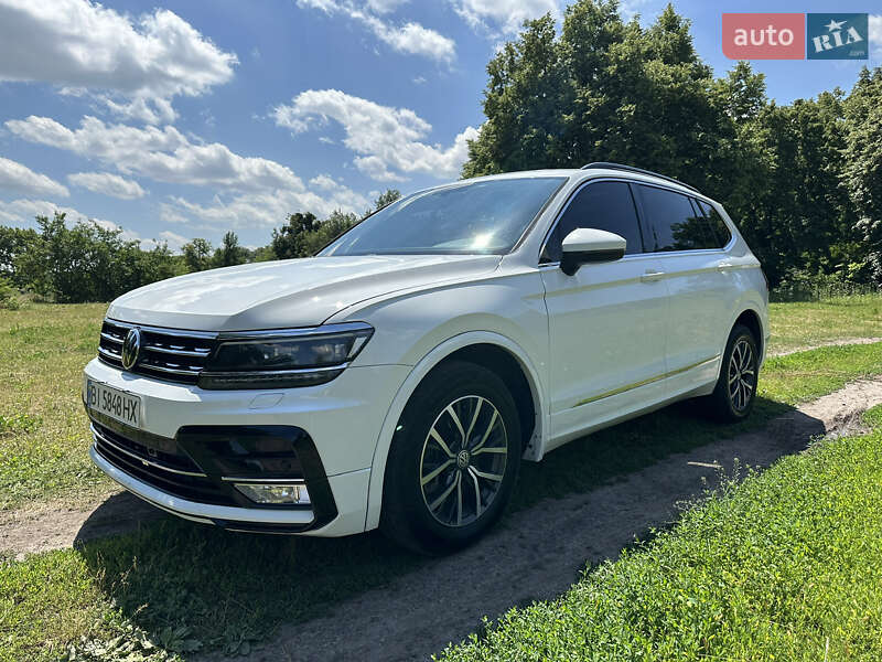Внедорожник / Кроссовер Volkswagen Tiguan 2018 в Лохвице